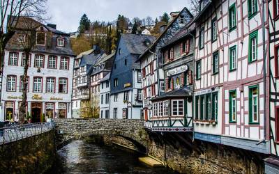 จาก Gimmeldingen ถึง Monschau